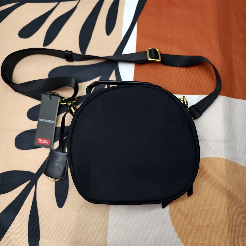 🍒 TUMI Voyageur Women’s Crossbody Bag - Picture 2 of 4